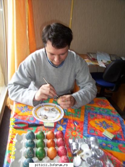 Pregatiri pentru Sf. Paste - daca aveti prin casa oric - Loc de carcotit la o cafea fără zahăr!